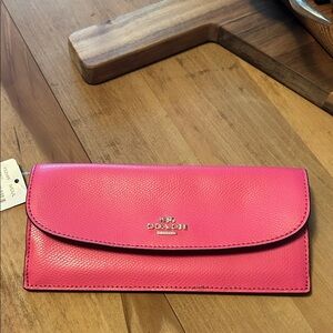 Nwt faux Coach Hot Pink Pebbled Leather Continental Wallet